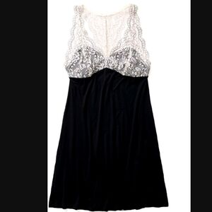 Sleeping gown brand Adore Me, sizes S-M-L-XL, colors Black and White. NWT